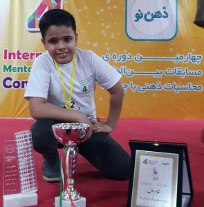 سجاد سالم نوجوان ۹ ساله کاشانی و نفر نخست مسابقات چرتکه