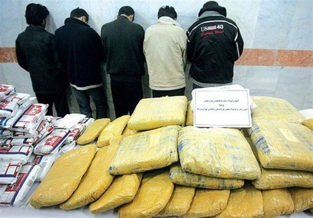 فروشندگان مواد مخدر گل در فضای مجازی در کاشان دستگیر شدند
