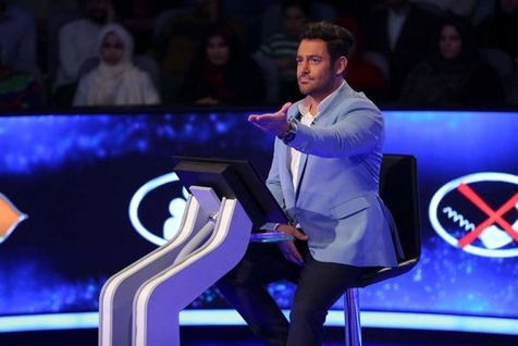 مسابقه برنده‌باش و محمدرضا گلزار مجری برنامه