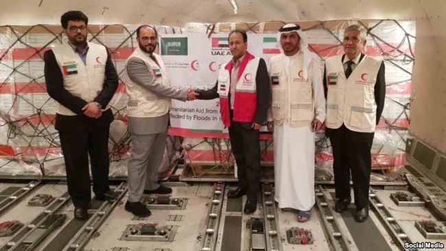 کمک ۹۵ تنی امارات و عربستان سعودی به سیل‌زدگان ایران