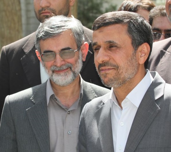 احمدی‌نژاد و غلامحسین الهام