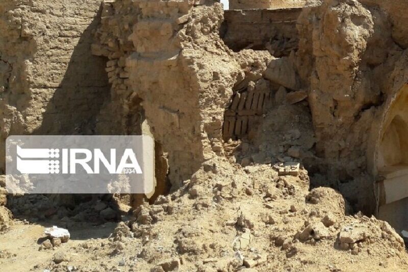 نشت آب موجب تخریب یک باب مسجد در کاشان شد